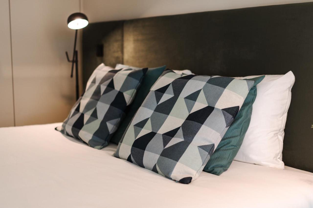 City Luxury Apartment, Downtown Porto Near Metro ภายนอก รูปภาพ